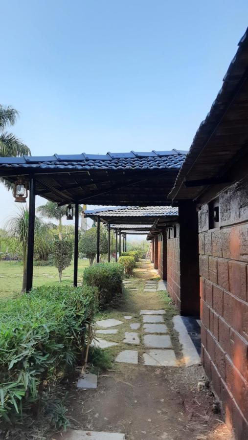 Anandvan Holiday Homes, Wai Bagian luar foto