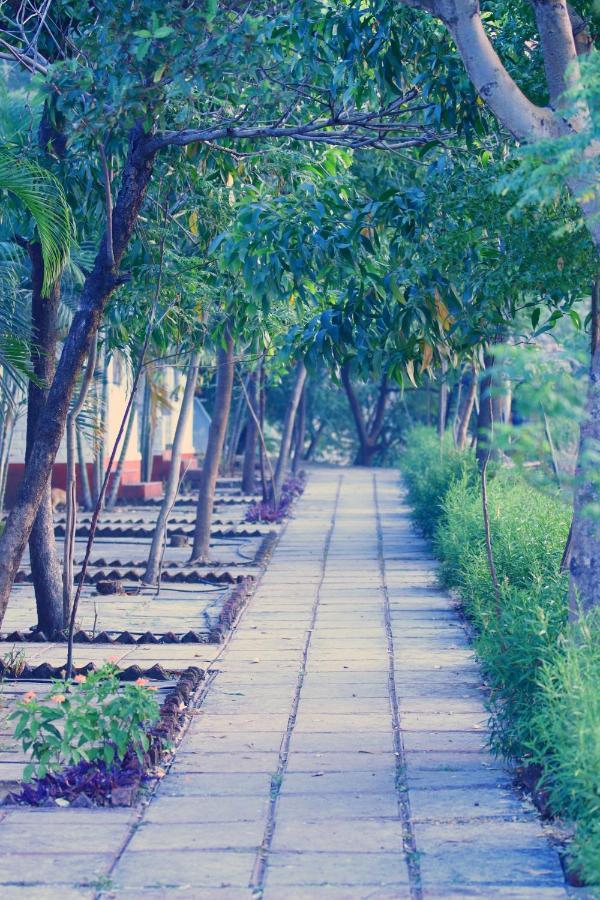 Anandvan Holiday Homes, Wai Bagian luar foto