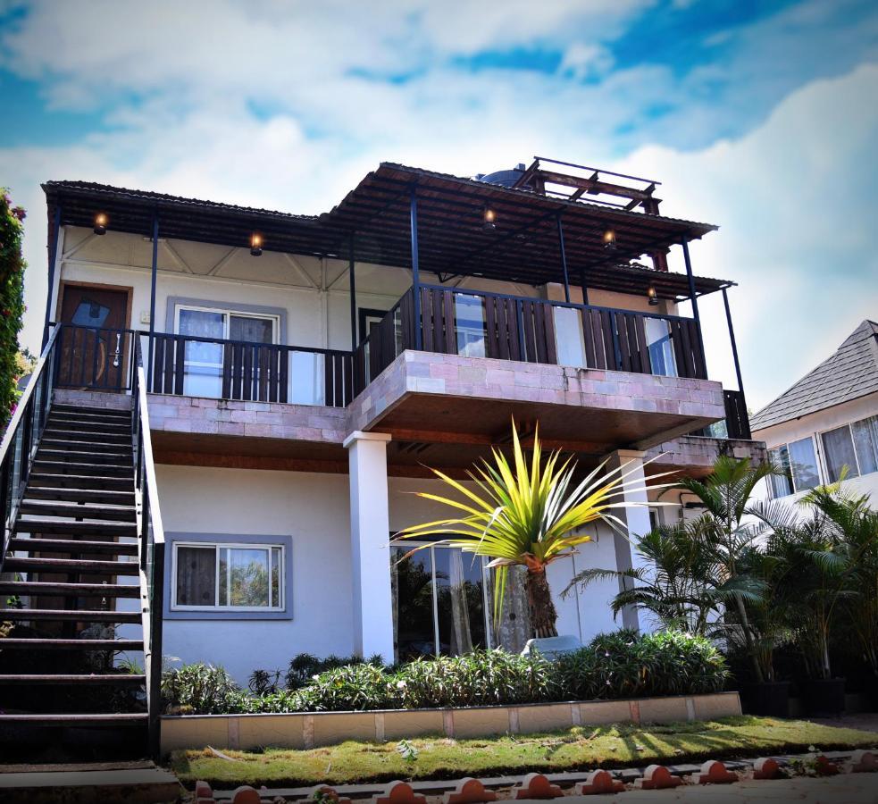 Anandvan Holiday Homes, Wai Bagian luar foto