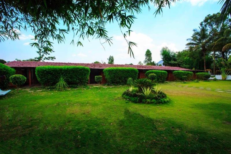 Anandvan Holiday Homes, Wai Bagian luar foto