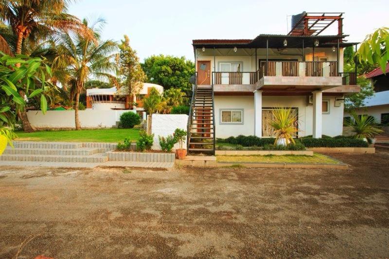 Anandvan Holiday Homes, Wai Bagian luar foto