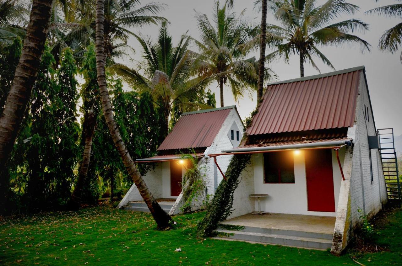 Anandvan Holiday Homes, Wai Bagian luar foto