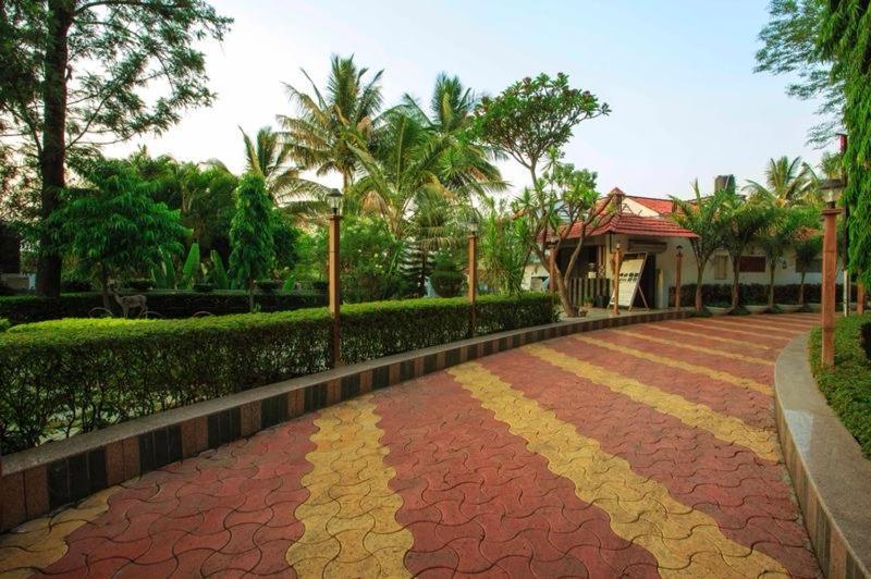 Anandvan Holiday Homes, Wai Bagian luar foto