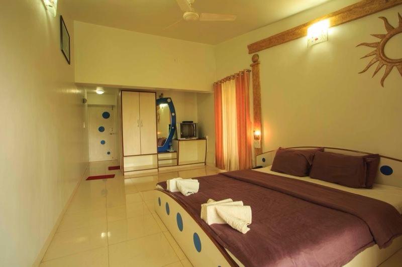 Anandvan Holiday Homes, Wai Bagian luar foto