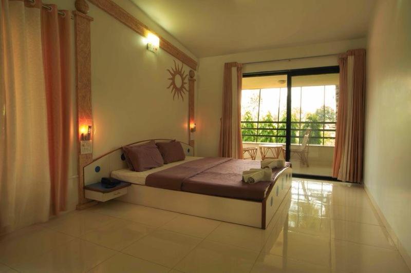 Anandvan Holiday Homes, Wai Bagian luar foto